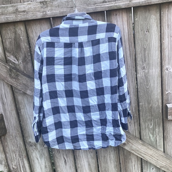 size PXL button down - Picture 2 of 2